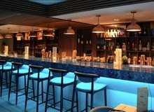 The illuminated bar at Piattini