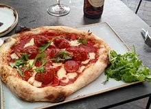 A Piattini pizza